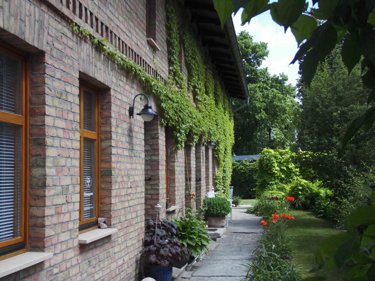 SchlossparkFerienwohnungen Rheinsberg Exterior foto